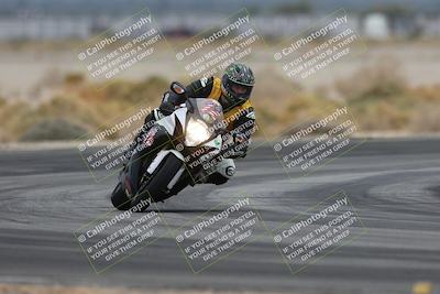 media/Nov-15-2025-Race Pace (Sat) [[8de605a2d8]]/Non Verified Riders (1st 20 Minutes)/Turn 4 (1010am)/